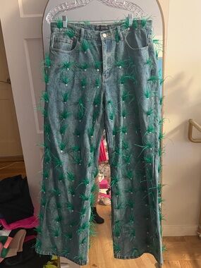 Finesse US Green Feather Embellished Women's Jeans - Size Large